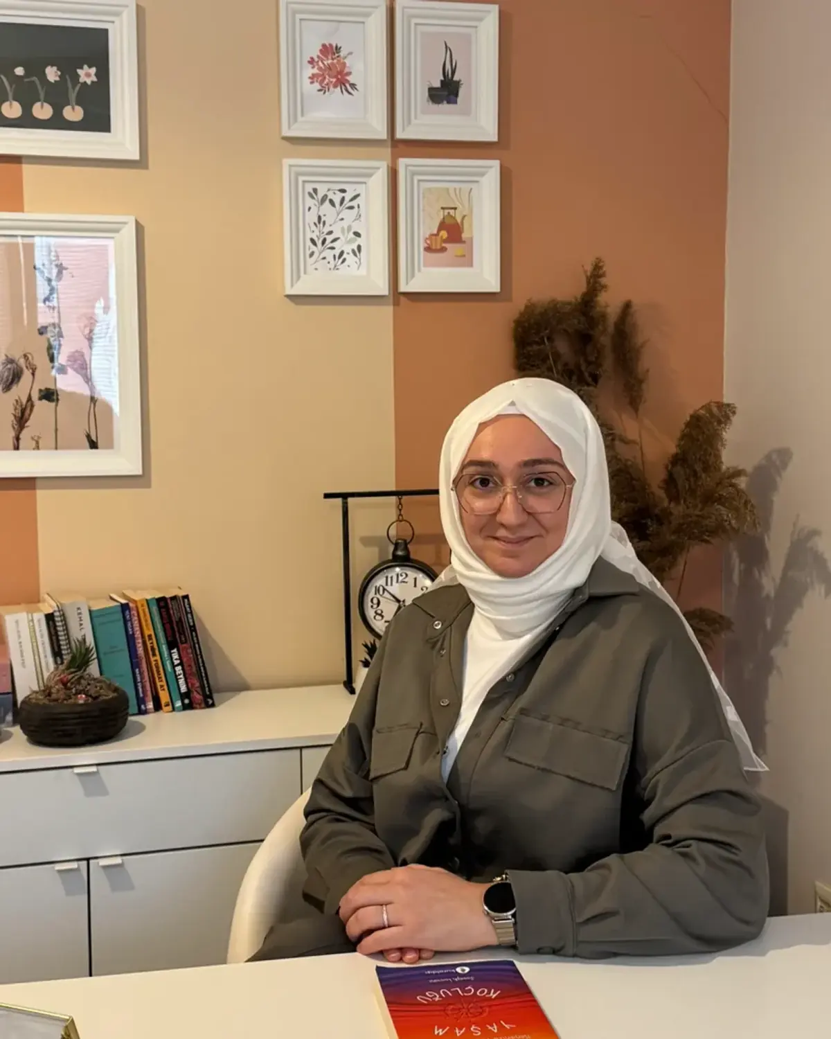 Çağla Şahin - Online Terapi